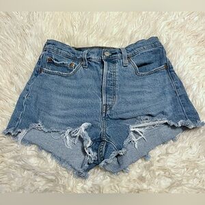 Levi’s 501 Light Denim Button Fly Distressed Cut Off Jean Shorts size w27